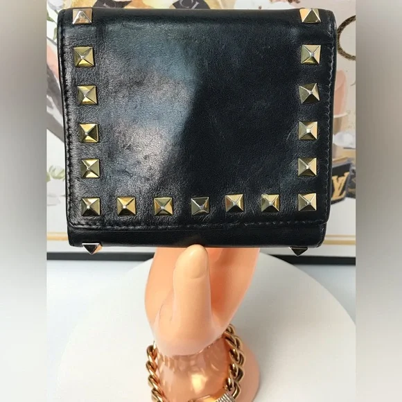 Valentino Garavani Rockstud Leather Trifold Wallet 😍🖤🔥 - Picture 17 of 17